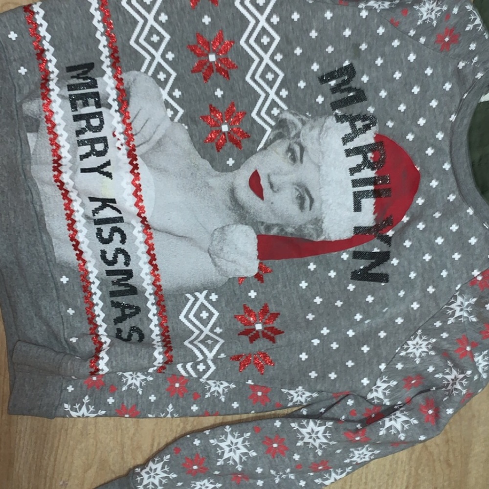 Marilyn Monroe sweater